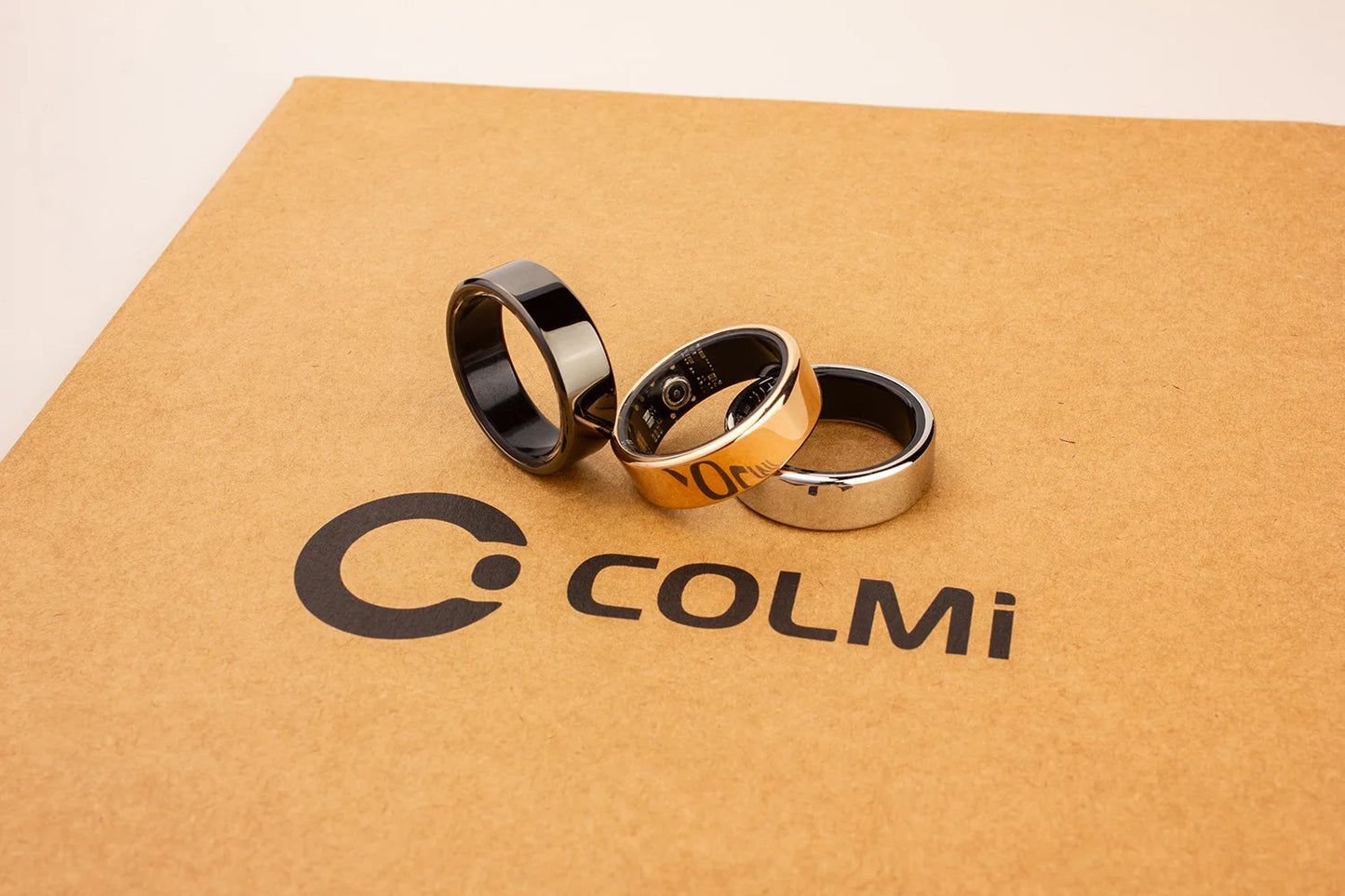 COLMI R02 Smart Ring – Titanium Slim, Slimmer, Slimst!
Ontdek de perfecte combinatie van stijl, technologie en gezondheid met de COLMI R02 Smart Ring.
Gemaakt van militair-grade titaniumstaal, biedt deze slimme ring duurzaa
